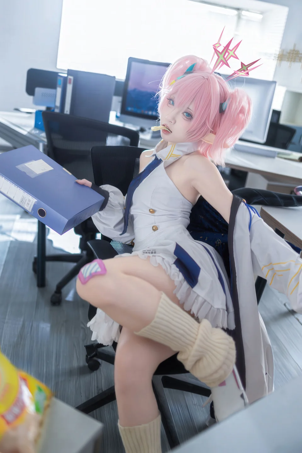 纸悦Etsu_ko - 桃香 [54P-422MB]  tg@simisebaisi 【丝足阁】011.webp